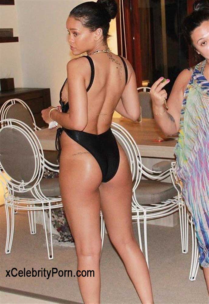 Rihanna Porno - Rihanna xxx - Famosa Cantante Desnuda!